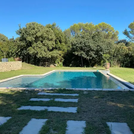 Mazet Feriehus Nîmes