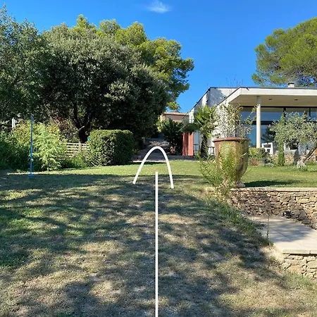 Mazet Feriehus Nîmes