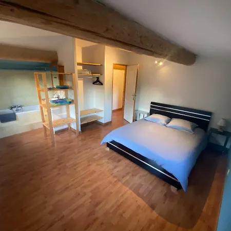 Feriehus Mazet Nîmes