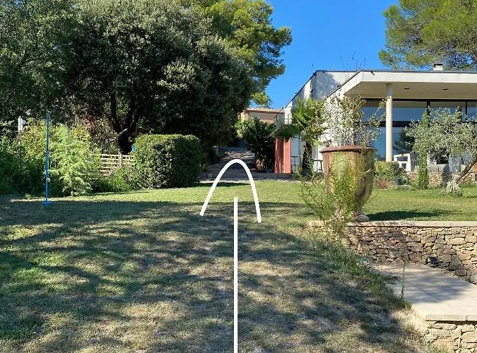 Mazet Hébergement de vacances Nîmes